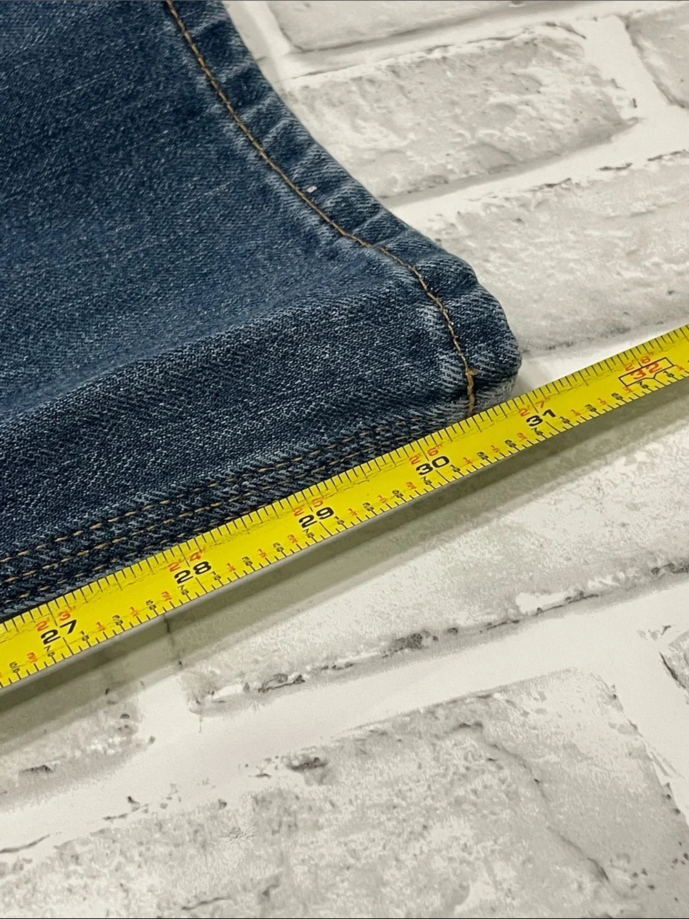 Carhartt relaxed fit carpenter denim jeans. Size 38x32. Pre-owned.